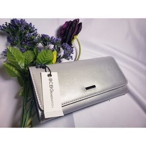 BNWT BCBGeneration Silver Trifold Wallet